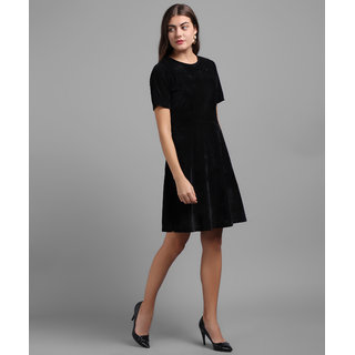 Vivient Black Plain Velvet Round Neck Midi Dress For Women