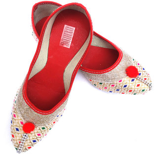 Oxhide Multicolored Red Jutti - Ethnic Shoes | Buy online on ZillyBuy