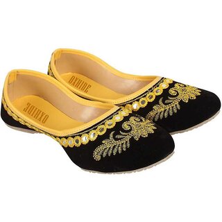 Oxhide Party Wear Yellow Jutti - Ethnic Shoes | Buy online on ZillyBuy