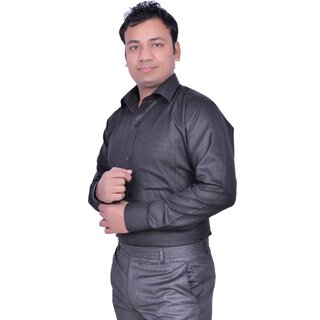 Top Men Baleshwar Men Black Solid Formal Shirt (Pack of 1) 2025 at ShopCircuit | ONDC