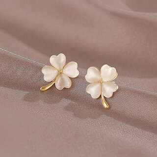 Floral Stud Earring - Earrings | Buy online on ZillyBuy