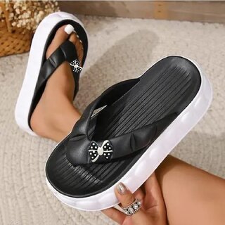 Women's Classic Ultra Soft Slippers Comfortable  Light Weight Stylish  Waterproof Flip Flops for Ladies/Girls Women's Classic Ultra Soft Slippers Comfortable  Light Weight Stylish  Waterproof Flip Flops for Ladies/Girls