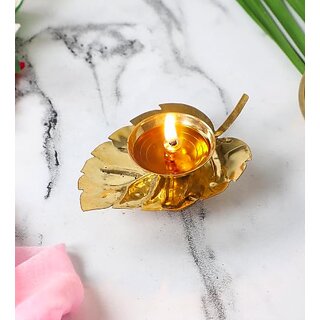 Brass Leaf Design Diya, Decorative Oil Lamp for Diwali Decoration, puja Room Brass Leaf Design Diya, Decorative Oil Lamp for Diwali Decoration, puja Room