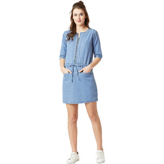 Affordable Women Miss Chase Women's Light Blue Round Neck 3/4 Sleeve Denim Solid Midi Shift Dres