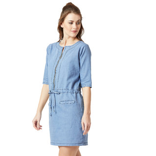 Affordable Women Miss Chase Women's Light Blue Round Neck 3/4 Sleeve Denim Solid Midi Shift Dres